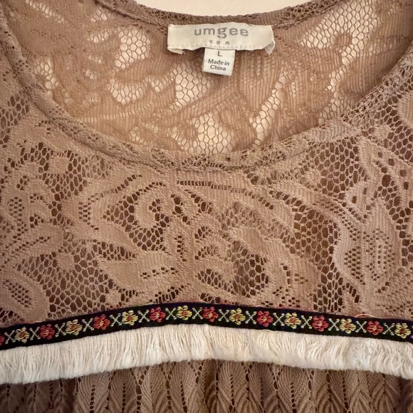 UMGEE- LOOK AT ME!!! I’m SO CUTE!! Elegant Lace Dress in Tan - Picture 4 of 10